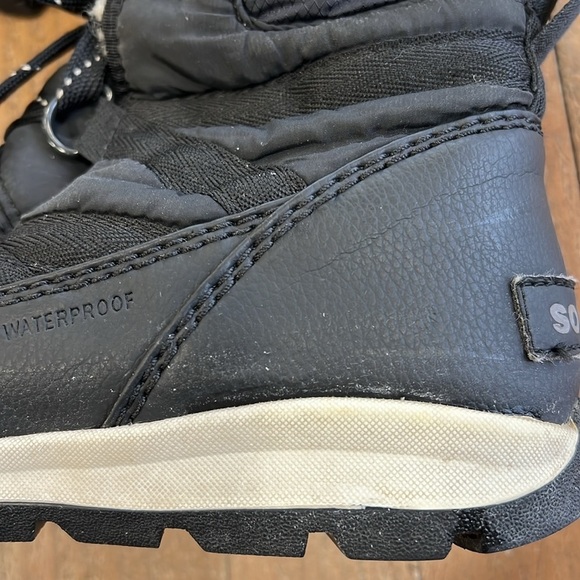 Sorel Whitney black faux fur winter boots - Picture 8 of 15